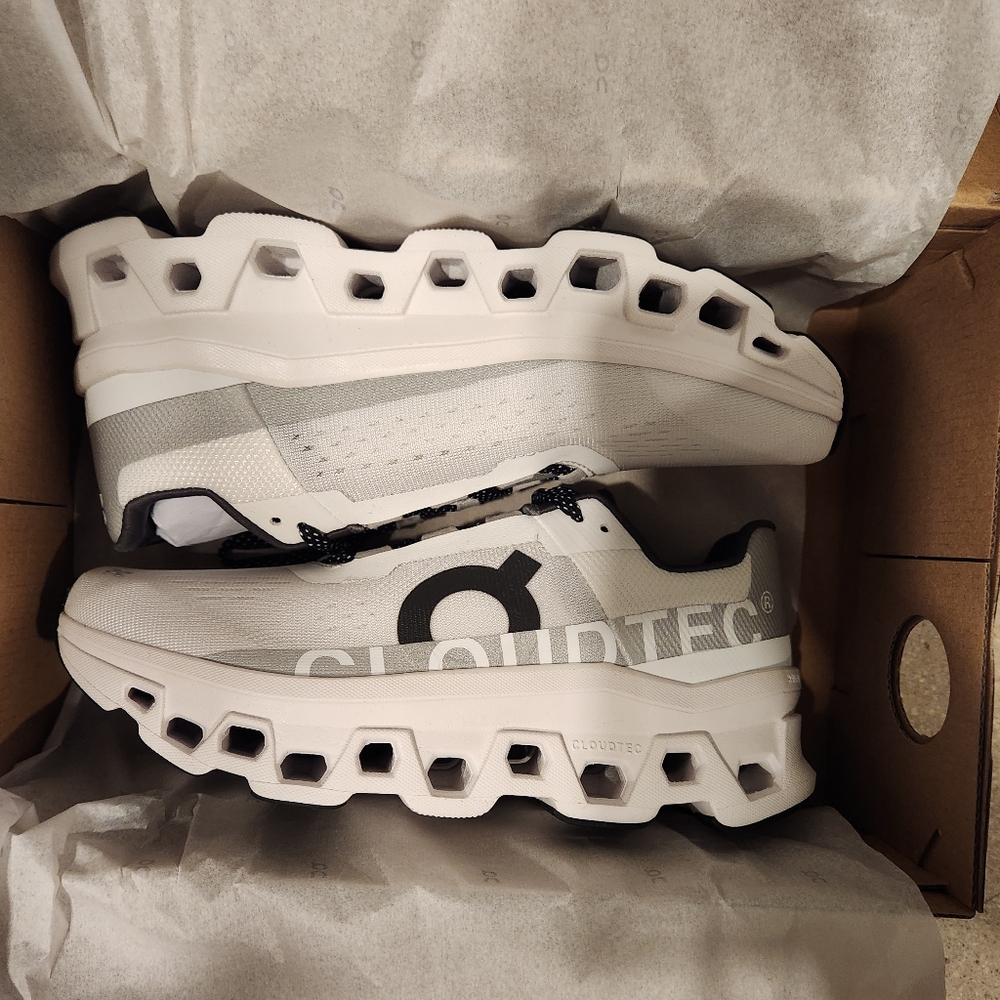 Women's On Running CLOUDMONSTER Sneakers / White on White / Sz 7.5